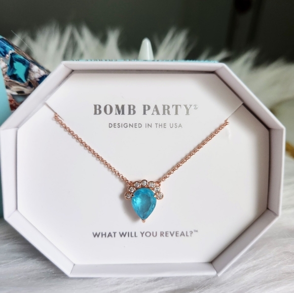 NWT Bomb Party March 2023 Aquamarine Fused Quartz Rose Gold Plated Necklace - Picture 1 of 5